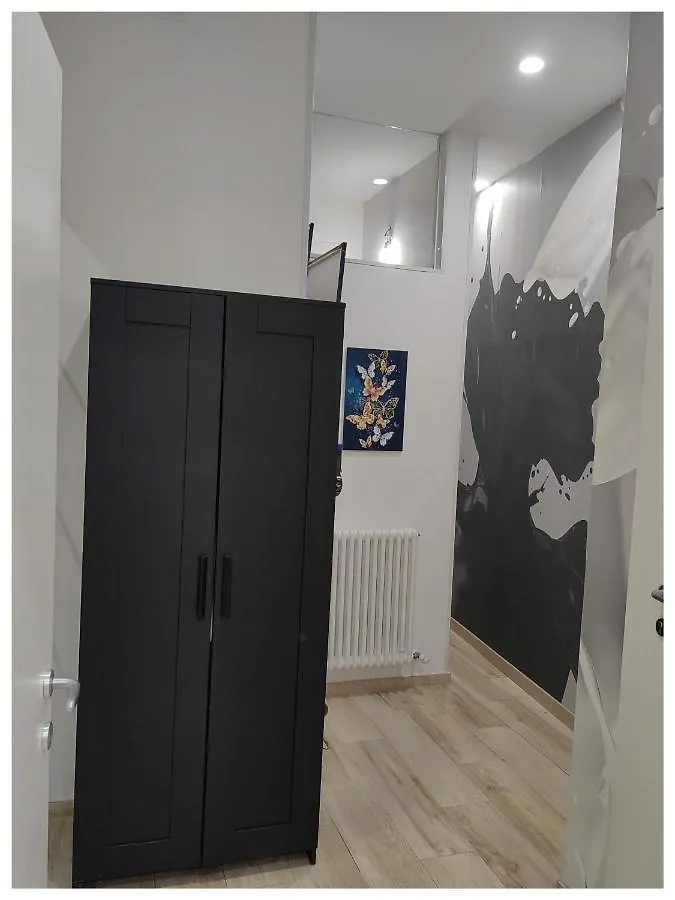 Pigro House - Bologna Airport Suite 0*,