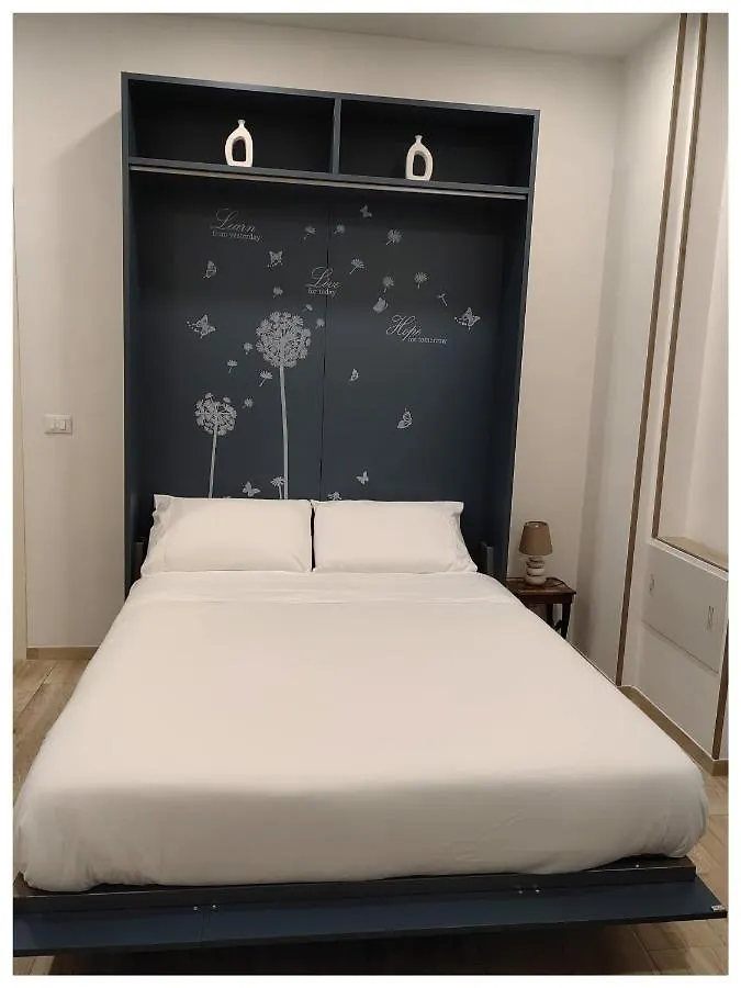 Pigro House - Bologna Airport Suite 0*,  Italia
