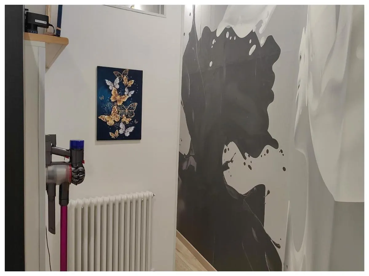 Pigro House - Bologna Airport Suite Guest house